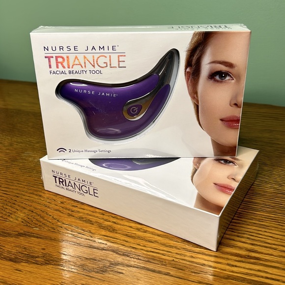 NWT Nurse Jamie TriAngle Facial Tool - Picture 3 of 3